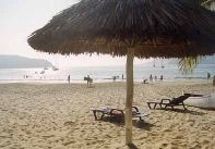 Lie in the sun on La Ropa beach! Click to see enlarged version (17k)